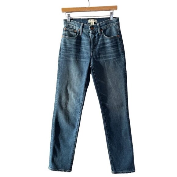 Madewell Mid-Rise Classic Straight Jeans in Carsondale Wash 25 Tall - Picture 2 of 11